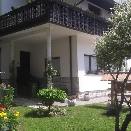 Kirhouse