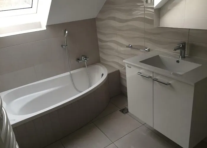 Kirhouse بوهينيسكا بيلا