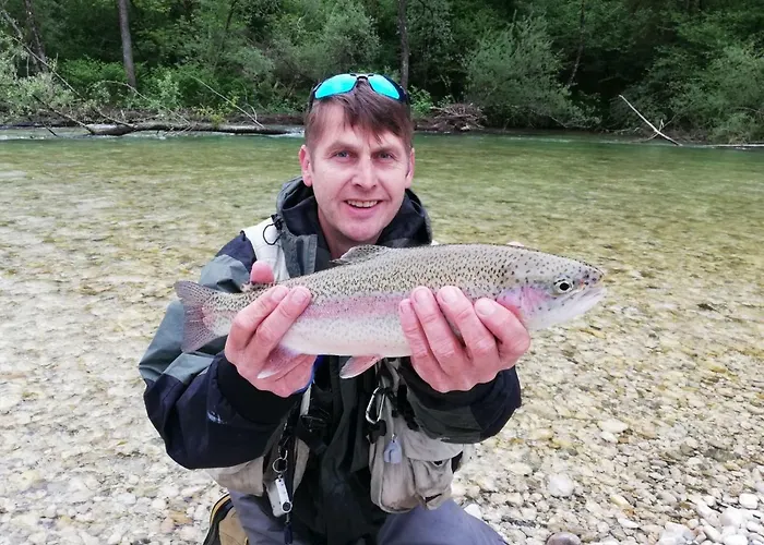 Kirhouse * Bohinjska Bela